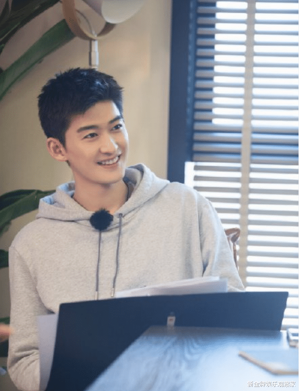 张翰|张翰谈前任郑爽娜扎：很多事没第二回，未来妻子需和公婆同住