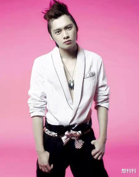 杂志|丑哭！明星那些吓人的杂志封面，五官扭曲贞子再世一个比一个惊悚