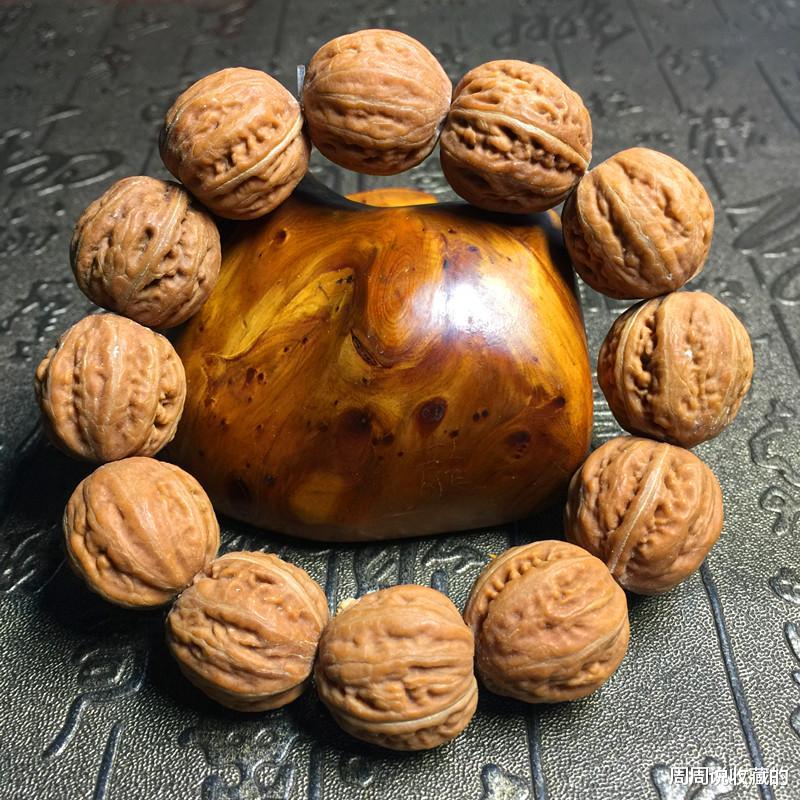 核桃|20粒籽的京八棱手串价值6万，是炒作？京八棱手串为何一串难求