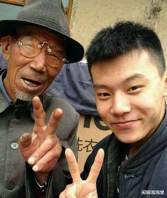 变形计|最成功“变形计”，王晨正为农村爷爷千里奔丧，街溜子变栋梁之才
