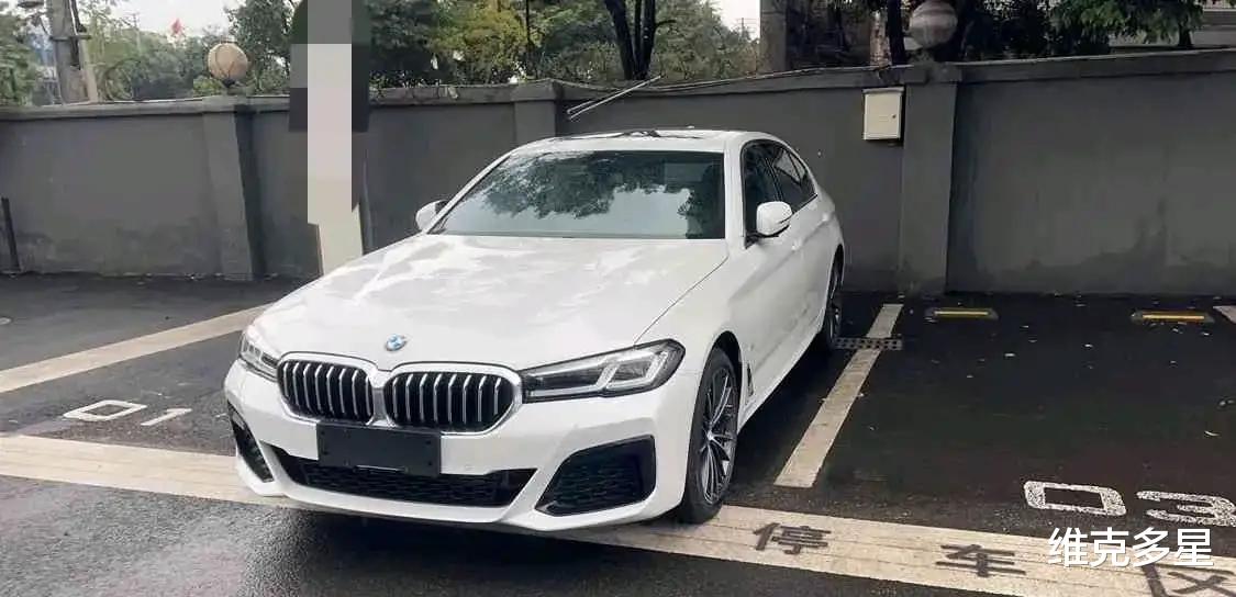 维克多星 网友：花54万买宝马5系，车子用不到24小时，就抛锚在路上