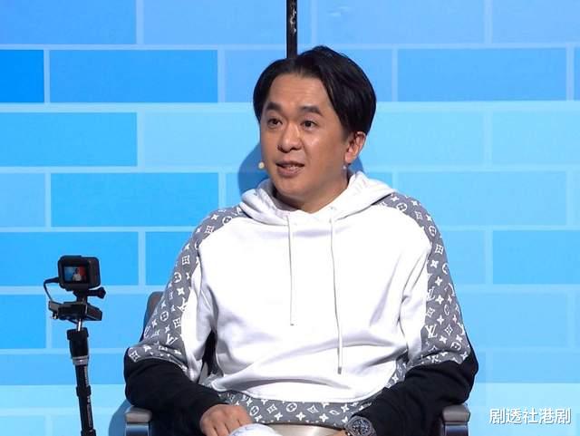 邓兆尊|恭喜！54岁著名港星疑打破丁克主义，三房女友已秘密怀孕，8亿财产有了继承人