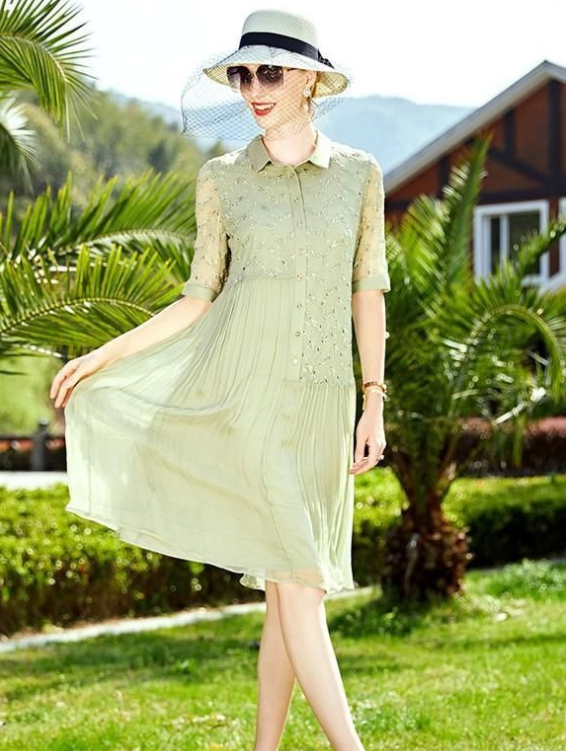 一只麦兜|女人到了中年身材缺点无处可躲,掌握搭配技巧,让你看起来不老气