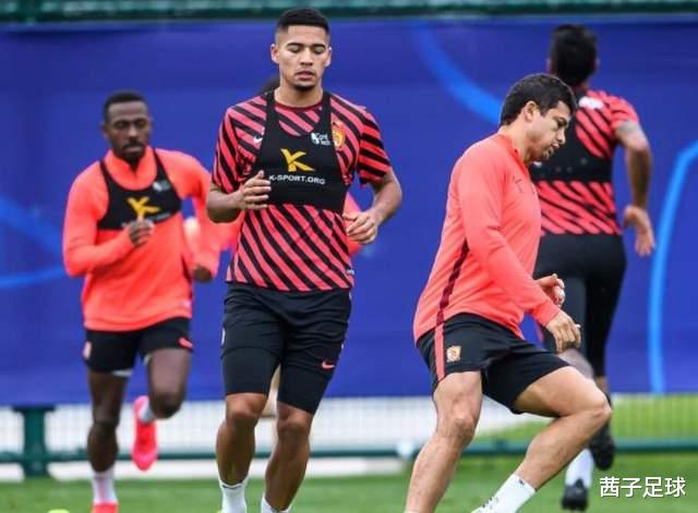 中國(guó)足球|中國(guó)足球悲哀！記者爆料：國(guó)家隊(duì)“懇求”4名歸化能遵守諾言