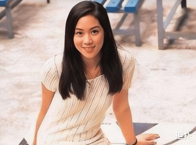 智信|三胞胎一出生就有数千亿，却至今没有母亲，父亲还要求他们吃斋