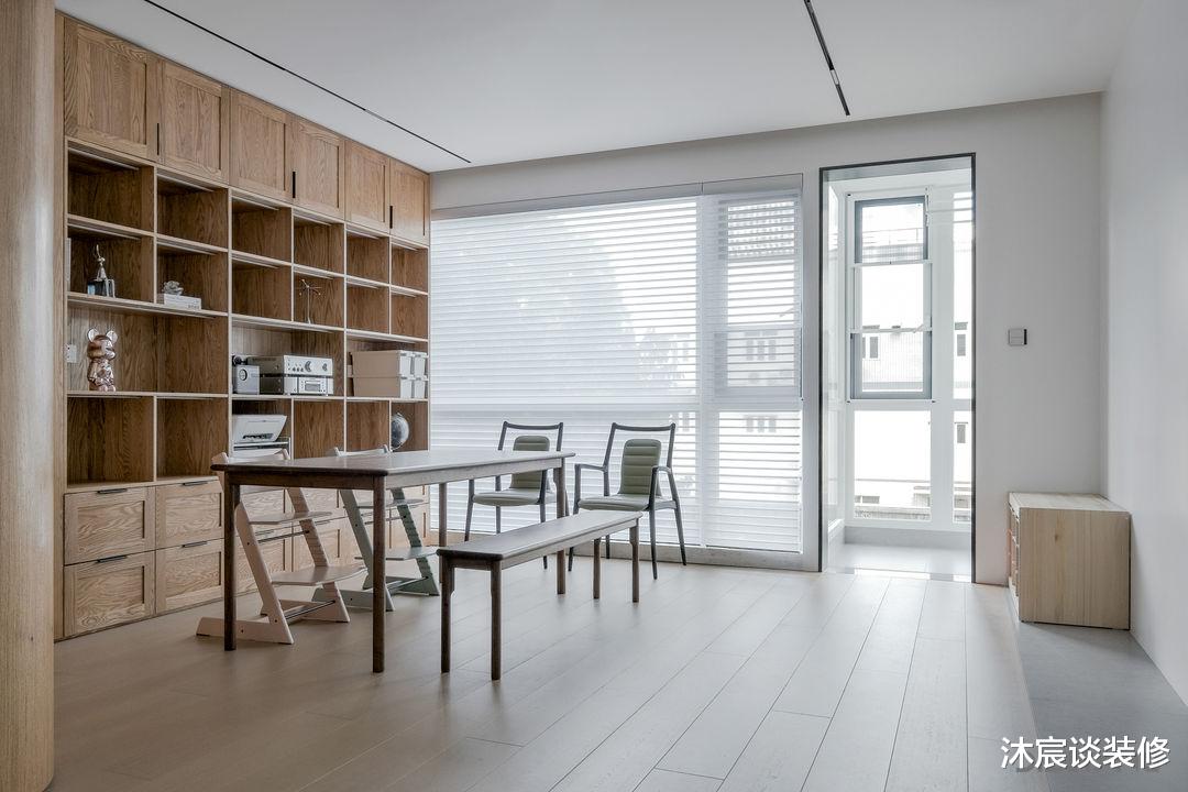 简约干净，是对一个家最高级的赞誉！像她家这样装，确实赏心悦目