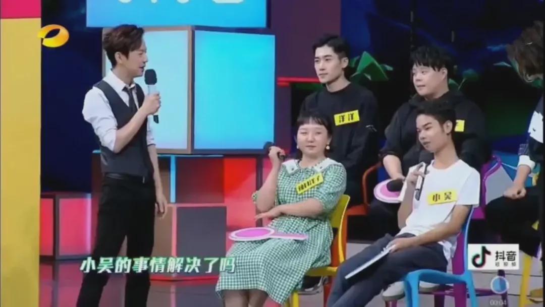 |整容，骚然女粉丝、睡客户：那个一夜成名的网红，凉了