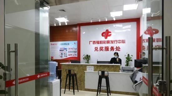 教教你家娃|彩票独揽1295万大奖，彩民：中奖的背后，是我长达九年的坚持