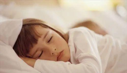 湘曦源小儿推拿|秋天吃百合，帮助孩子润肺止咳、防秋燥！