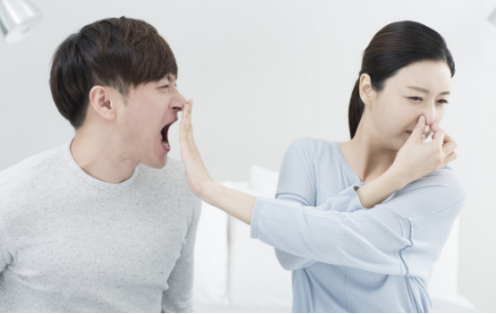 静东堂|放屁过多是肝脏在排毒吗？世卫组织揭晓“真相”，现在知道还不算晚