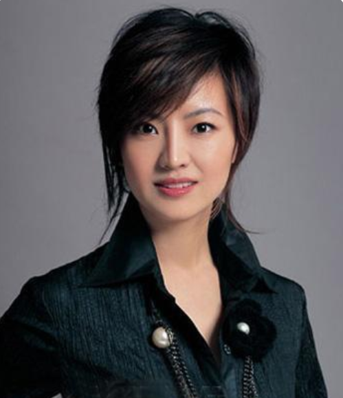 撒贝宁|她和撒贝宁同居4年，却转身爱上富二代，今39岁现状令人唏嘘