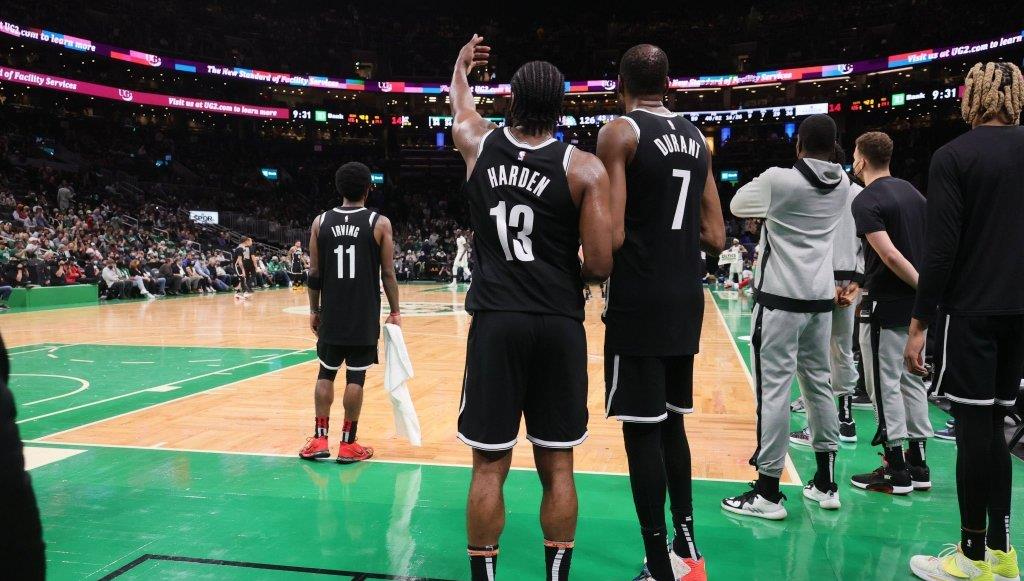 行星秘闻|你敢交易,我就敢退役!欧文连续发声颇有深意,篮网引火烧身