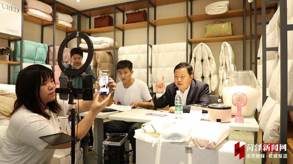 牡丹晚报 郓城县唐塔街道办事处西代庄村华丽转身侧记