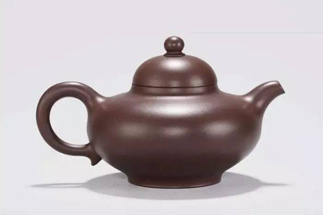 |全手工紫砂壶好在哪？泡茶比半手工紫砂壶更香吗？