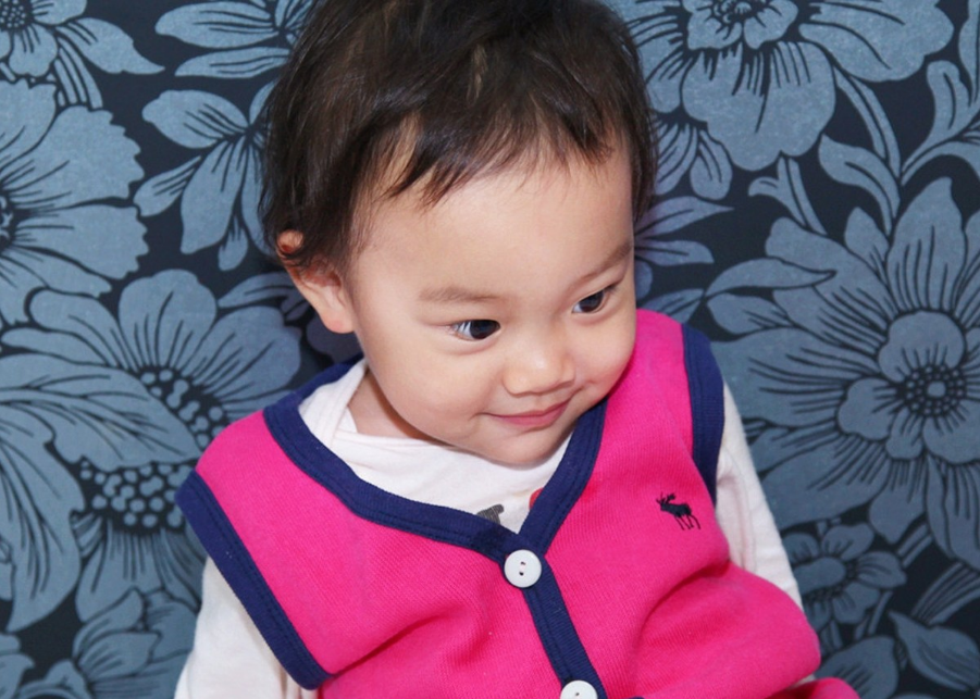 贾云馨|不管贾乃亮和李小璐怎样，“抠脚大汉”甜馨，已长成一个气质美女