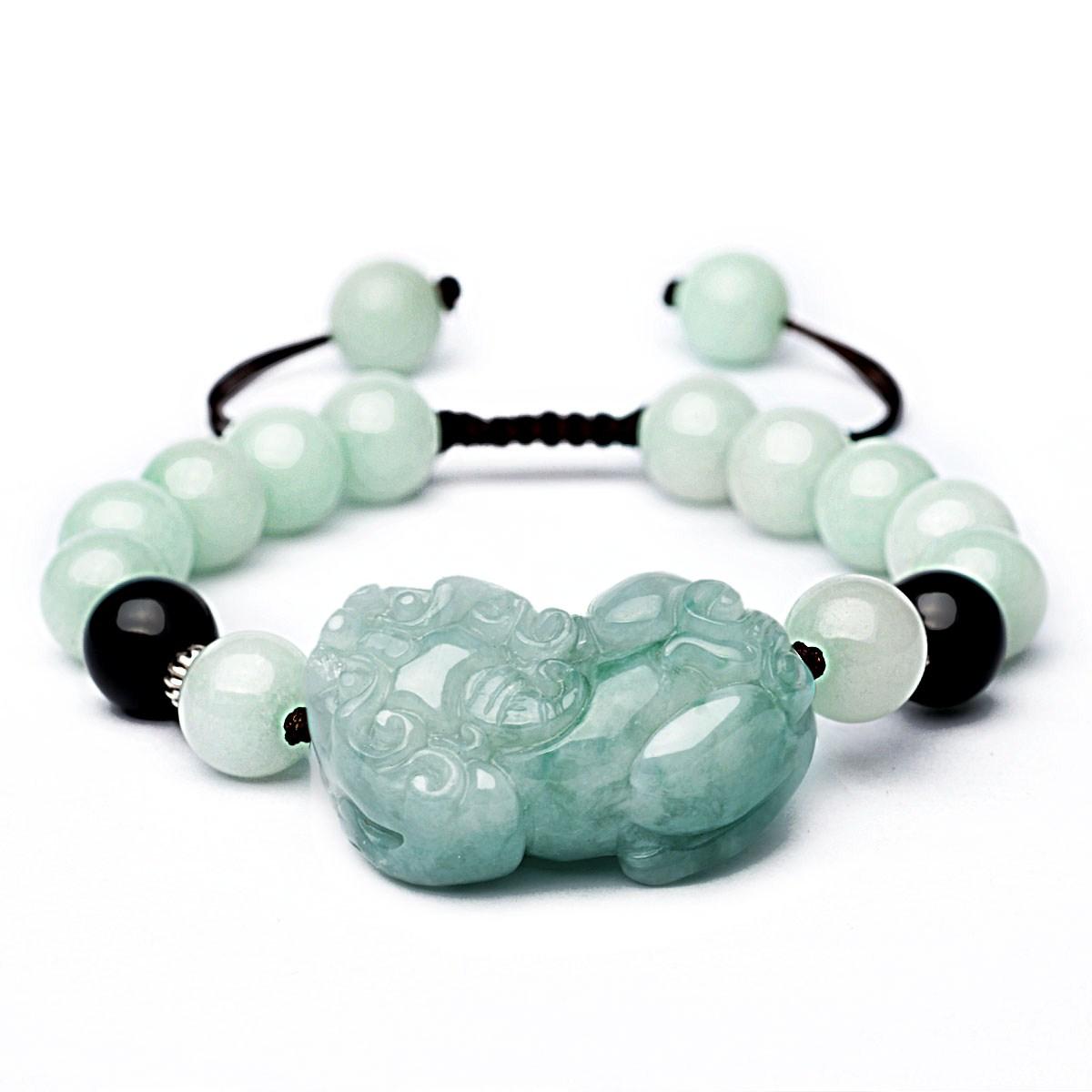 银元|招财神兽要怎么戴？翡翠貔貅戴错了可没效果