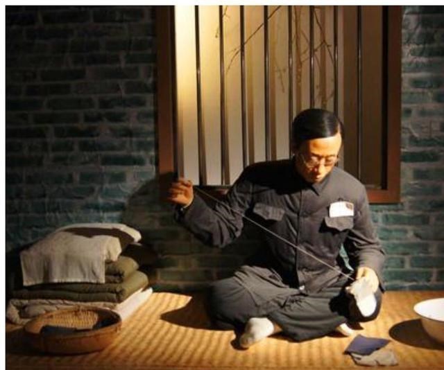 缘来妈咪|她是清朝最后一位格格，用为人民服务的姿态，活到2004年去世