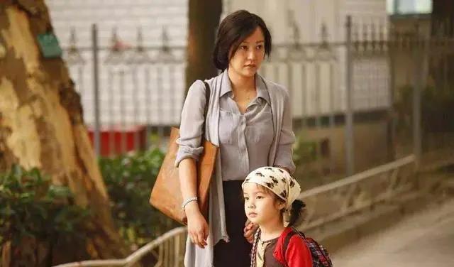 五行阁宝宝名字分享|夫妻离婚,男童当街崩溃大哭找妈妈,如何减轻离婚给娃的伤?