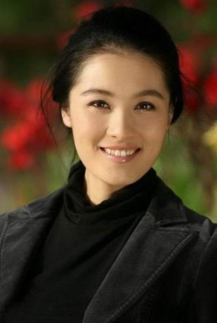 苗苗|“荧屏硬汉”常戎：与“80后”小妻子的家事情事笑泪交织