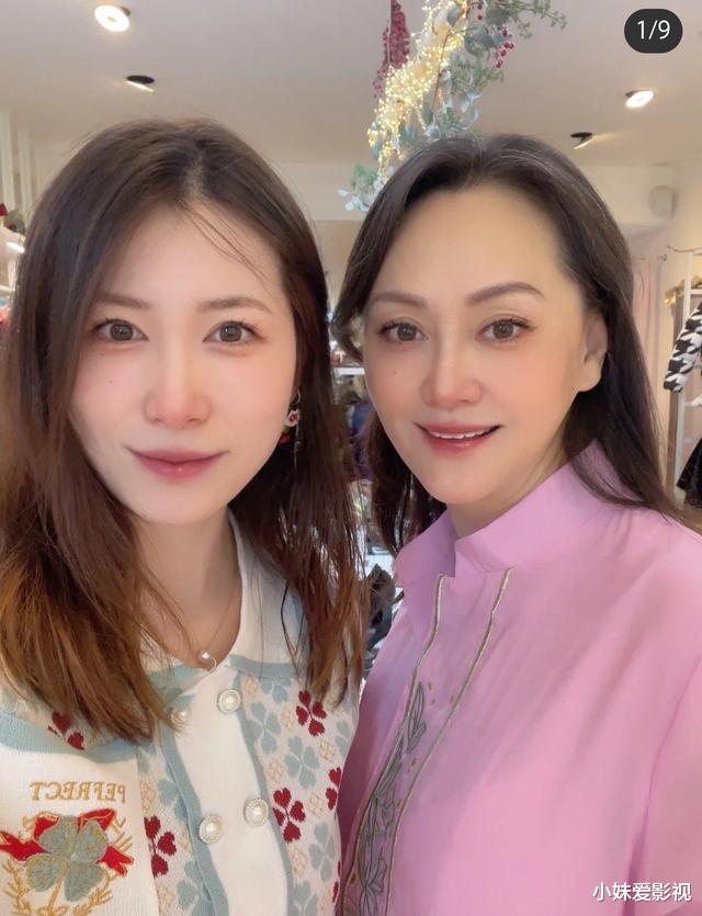 大宋佳|大宋佳嫁老外后罕露面！在国外开时尚店，性格随和看不出来已59岁