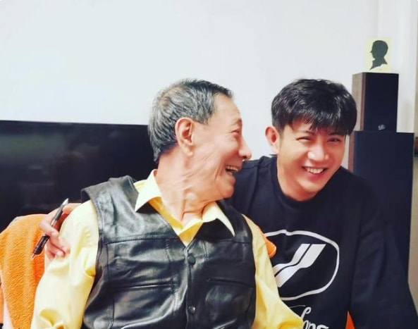 相声|相声界喧嚣中，高晓攀在默默做艺，嘻哈包袱铺在沈阳闷声发财