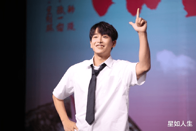 鹿晗|争番位？鹿晗疑在《一人之下》给彭昱畅抬轿，却因影视实绩被撤一番