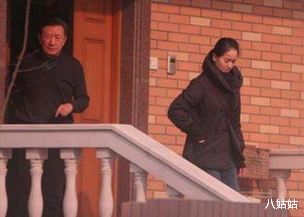 左小青|43岁左小青，曾让陈道明陷入绯闻，与大20岁富豪离婚后，现状如何