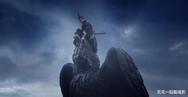 詹姆斯·邦德|没郭敬明的命，得了郭敬明的病，烂片导演翻拍经典被李成儒骂哭了