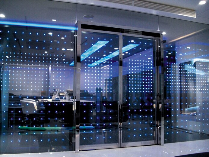 只有你想不到的,智能玻璃出现,只为人类生活