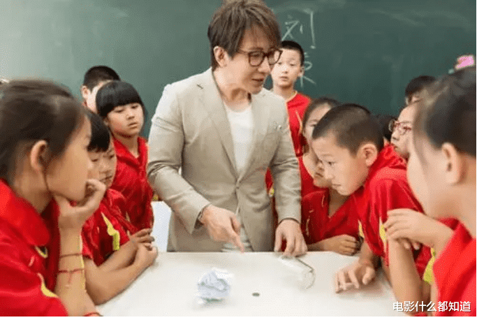 刘谦|蹭热度还是有话说？李云迪出事，刘谦时隔8年回应春晚“找力宏”