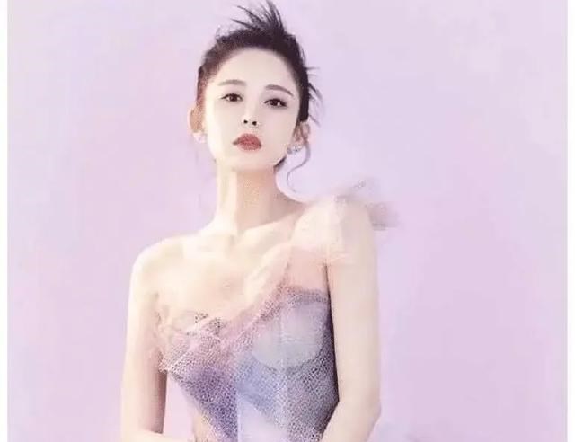 清浅微笑的我|古力娜扎不管是颜值还是舞蹈功底都不容置疑