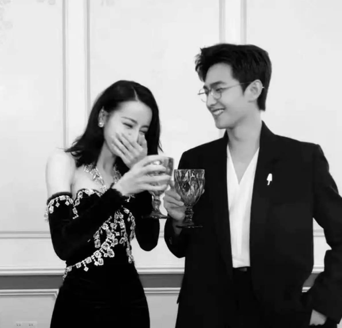 你是我的荣耀|《你是我的荣耀》导演透露拍吻戏太难了，鼻子太高，易打架