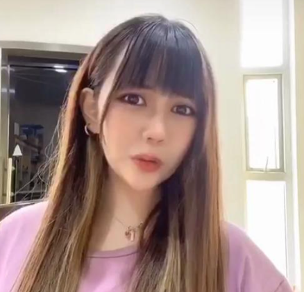 李宏毅|《变形计》里与李宏毅打架，14岁辍学的陈佩雯，如今却整容过度？