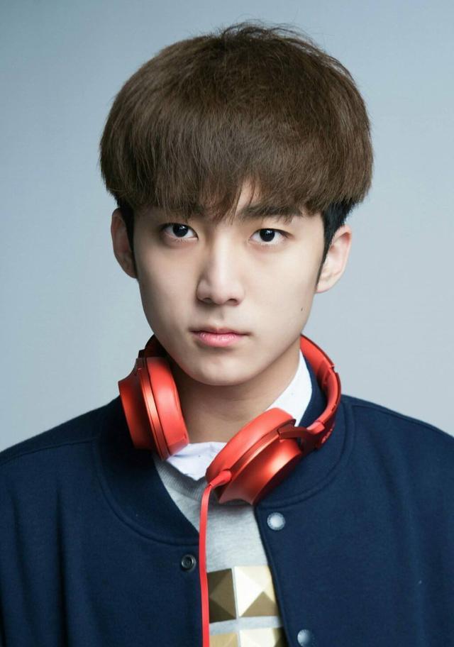 李靓蕾|《小欢喜》小演员境遇不同：周奇塌房，李庚希成资本宠儿？