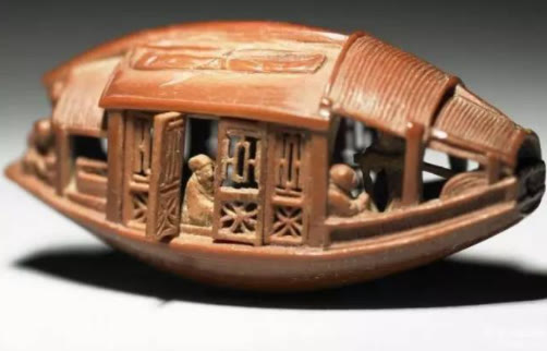 橄榄核|核舟记，清宫微雕艺术珍品——雕橄榄核小舟