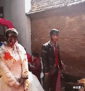 神武星人|神回复：“我的女朋友被别人给睡了，我应该怎么办？”放弃吧！