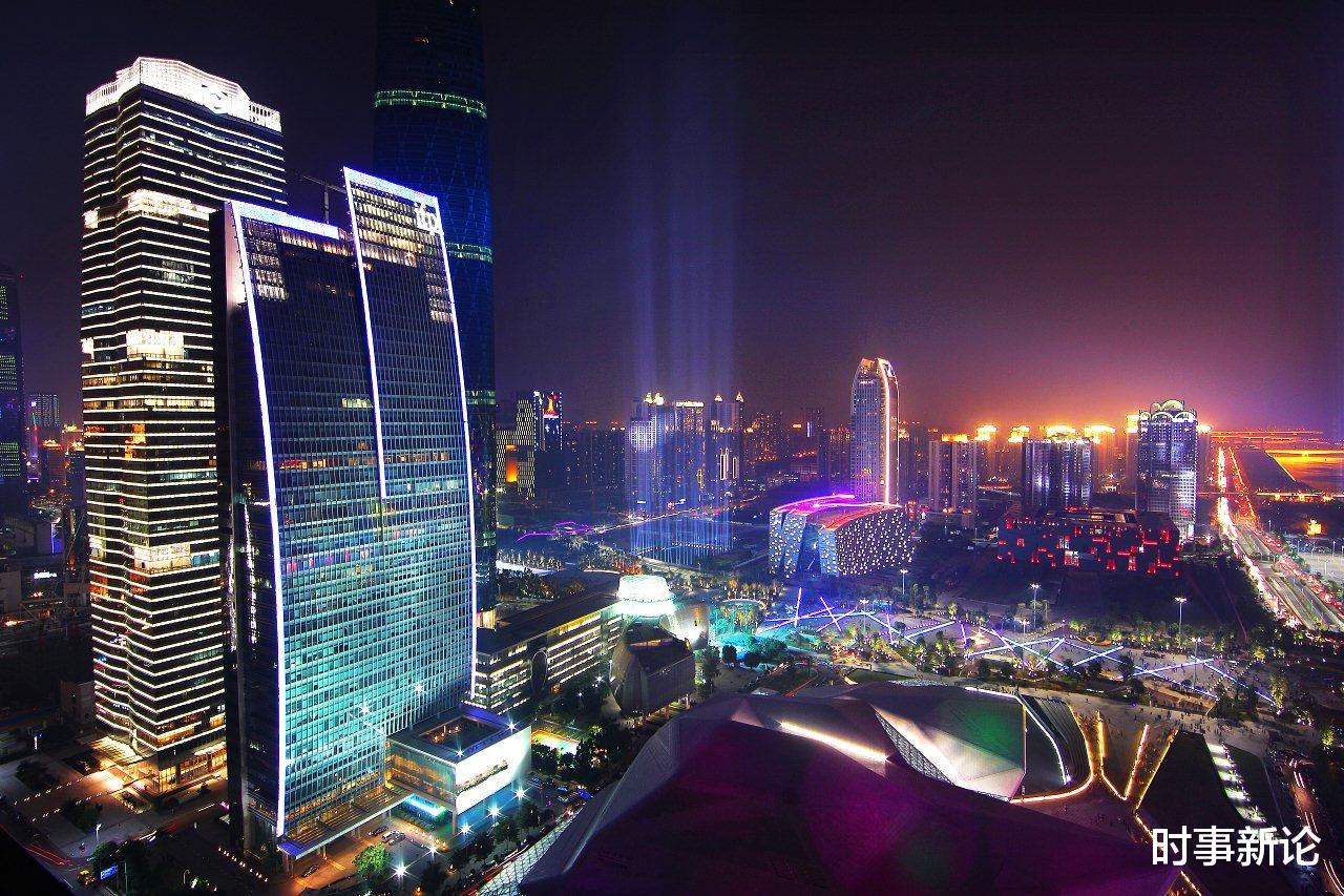 江苏省 江苏第一女富豪：身价2514亿，如今是中国医药行业首富