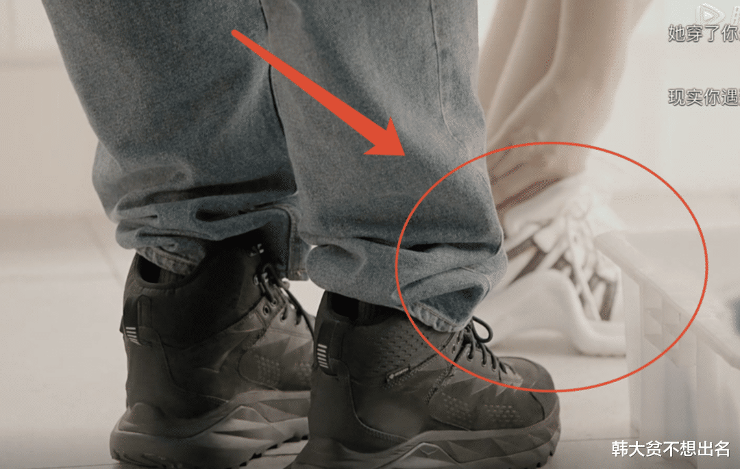 穿衣搭配|《心动的信号4》Simon年薪200万？看了他穿搭的价格后：太低调！