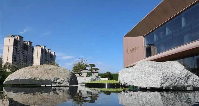 爱去看体坛 山东一“巨作”未开先火，建筑高达432米，或将成日照“新地标”