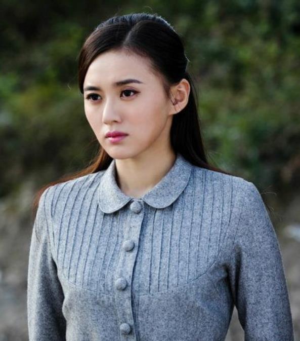 江铠同|江铠同的浪荡情史，和她踩着上位的4个男人