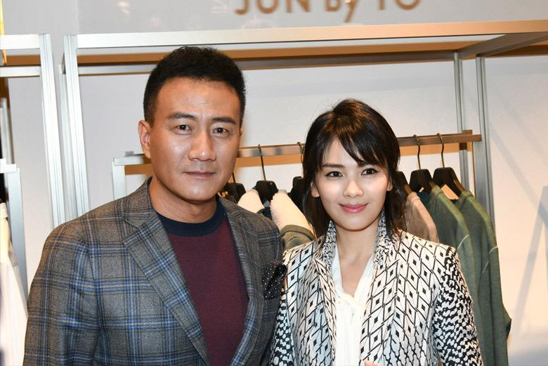 刘涛|刘涛胡军深夜吵醒全剧组，姐妹蒋欣发言再添实锤？王珂有苦难言