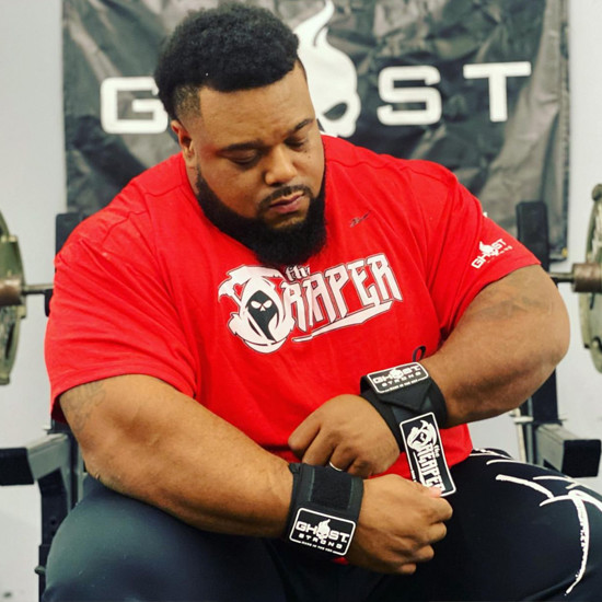 健身|超重量级的力量大神，体重197公斤“无装备”卧推355公斤