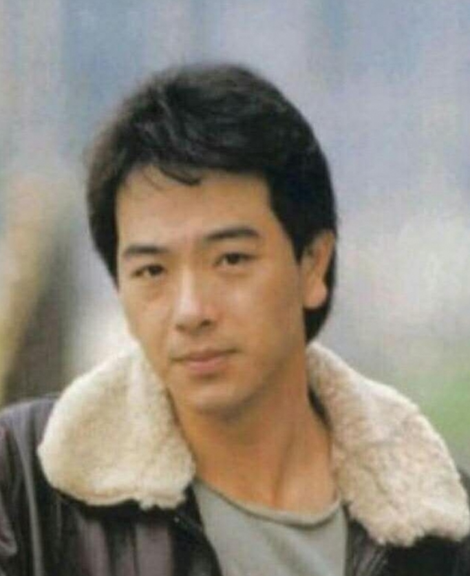 张晨光|老戏骨张晨光为娶她，连送4年玫瑰，婚后2个儿子都是试管婴儿