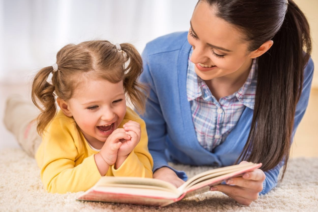 Ainee妈咪|0-1岁是大脑发育黄金期,家长做好早教,让孩子发育“快人一步”