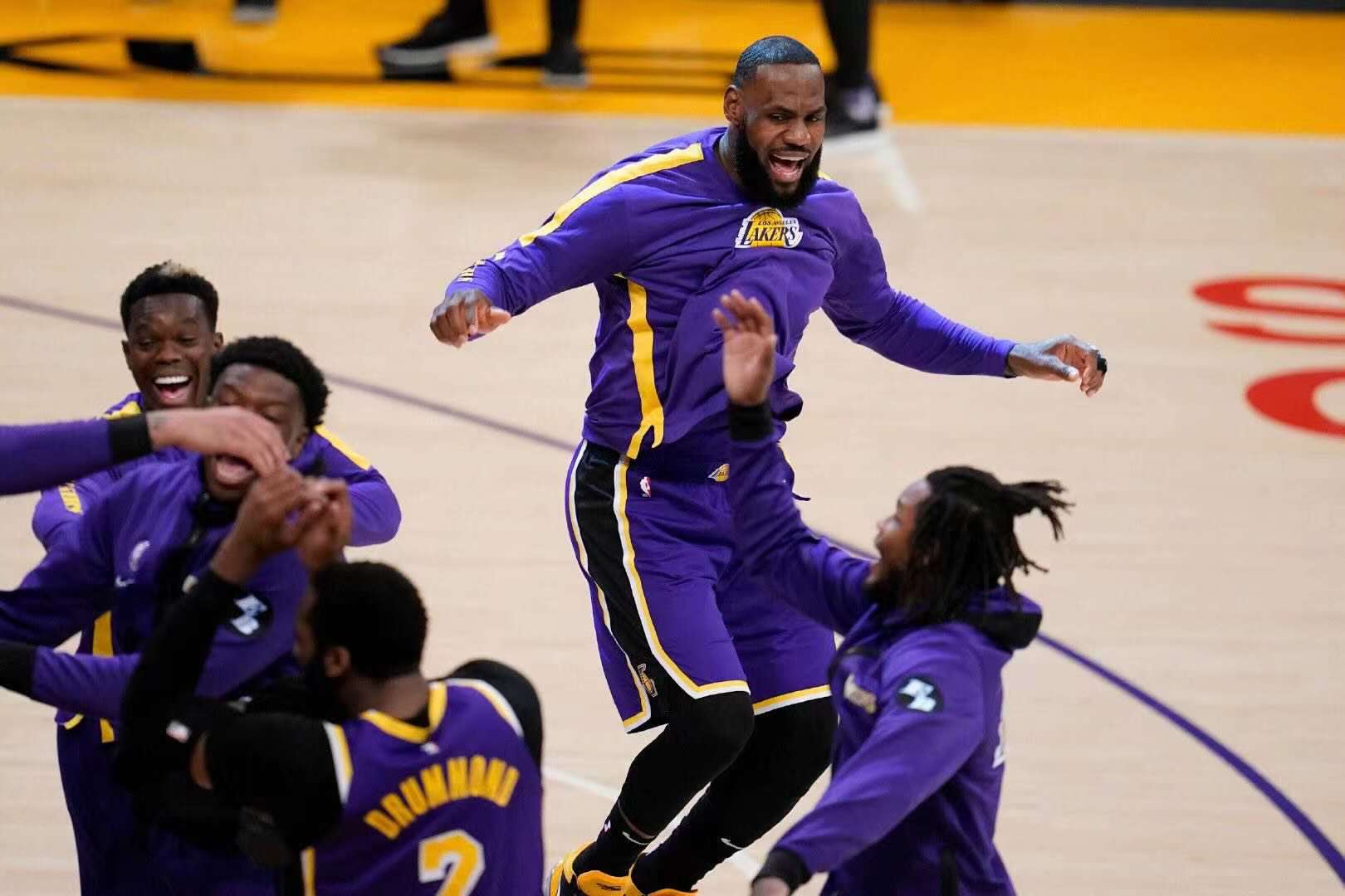 湖人队|湖人最新伤情名单！詹姆斯缺阵，8人有伤在身，附加赛在所难免？