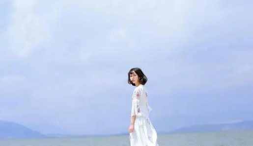 小海豚吖|思想深邃,与众不同的星座,不需要太多朋友,依然能够超越别人