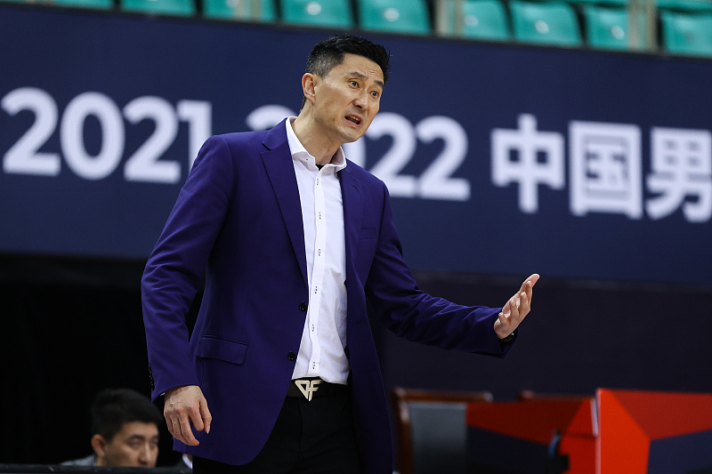 广东男篮|广东队大手笔！功勋外援正式加盟，易建联迎好帮手，杜锋志在卫冕