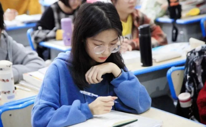 考试|大学里“含金量”较高的考试，早考早受益，以免毕业后自找麻烦