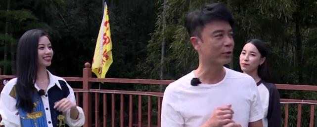 王菲|好声音唯一“男丁”遭淘汰，王靖雯成功逆袭，5强全剩女声