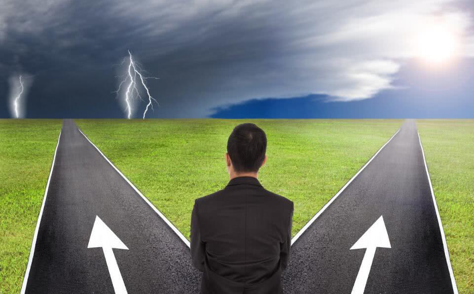 闯荡|事业的十字路口，你该怎样选择？